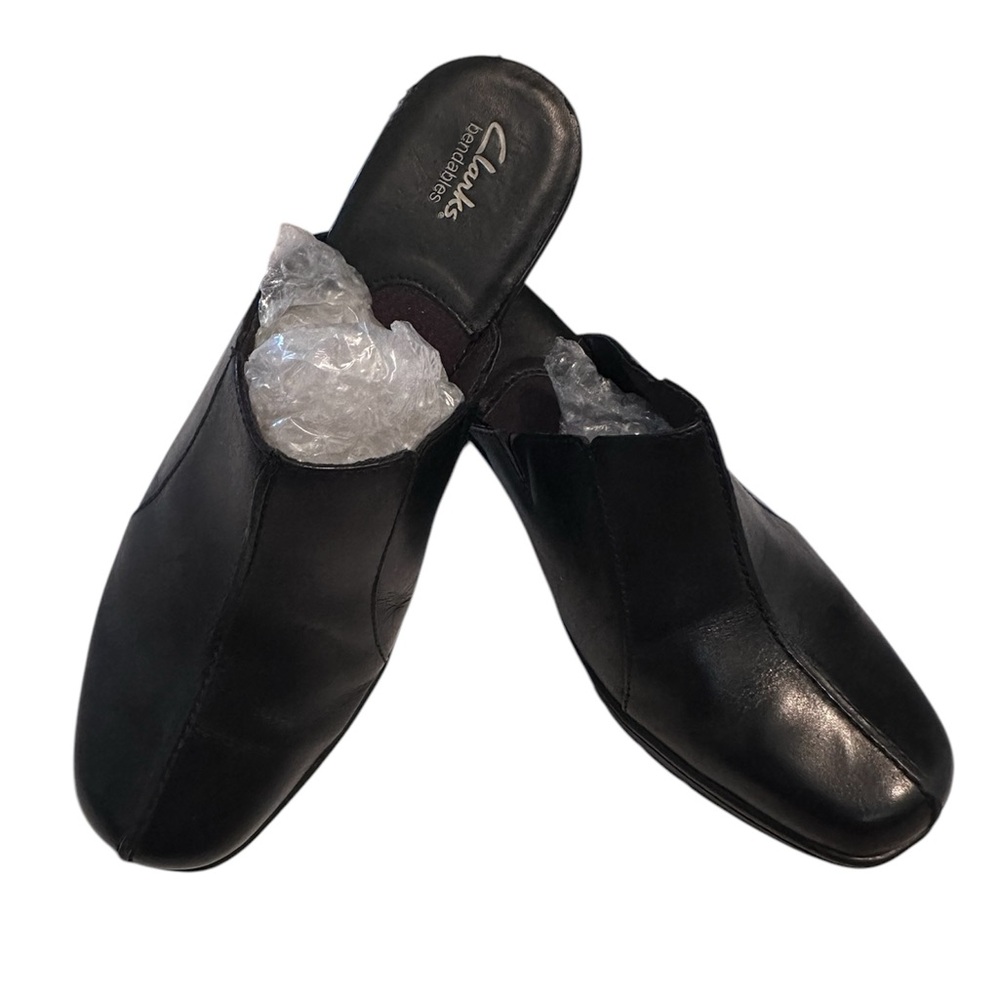 Clarks Women's Black Slip-On Mules